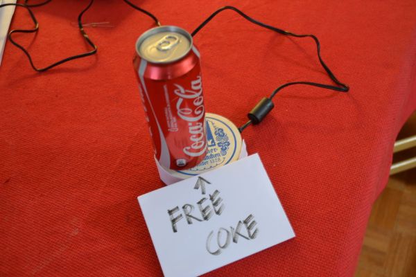 Arduino alarmed Coke can