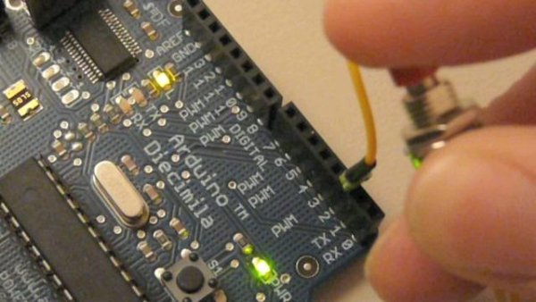 Button State Change Detection using Arduino