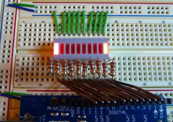 How to use an array with Arduino