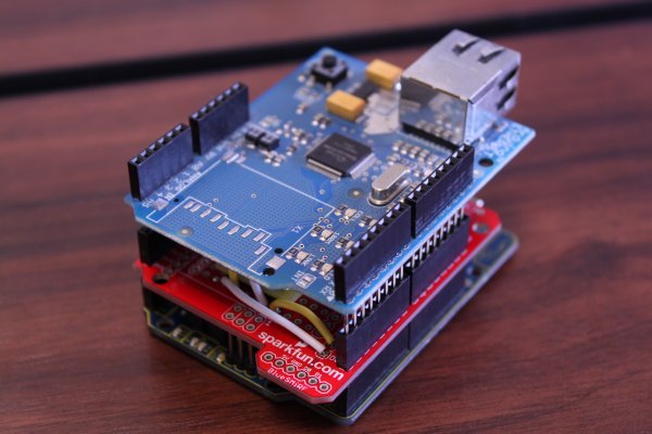 Pachube Client using Strings with Arduino