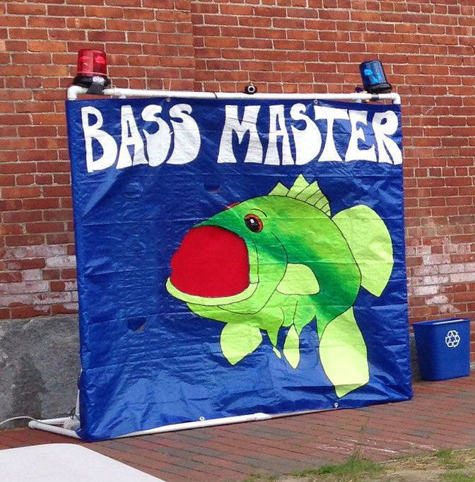 Bass Master 3000 Carnival Game using arduino