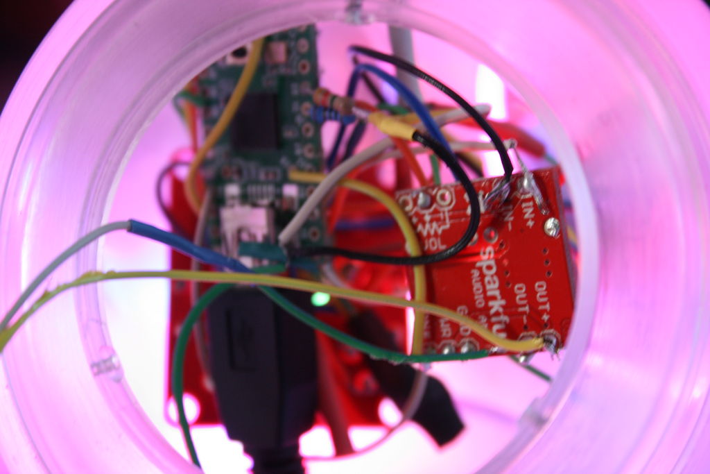 RGB flashing iPod dock from an old speaker circuit