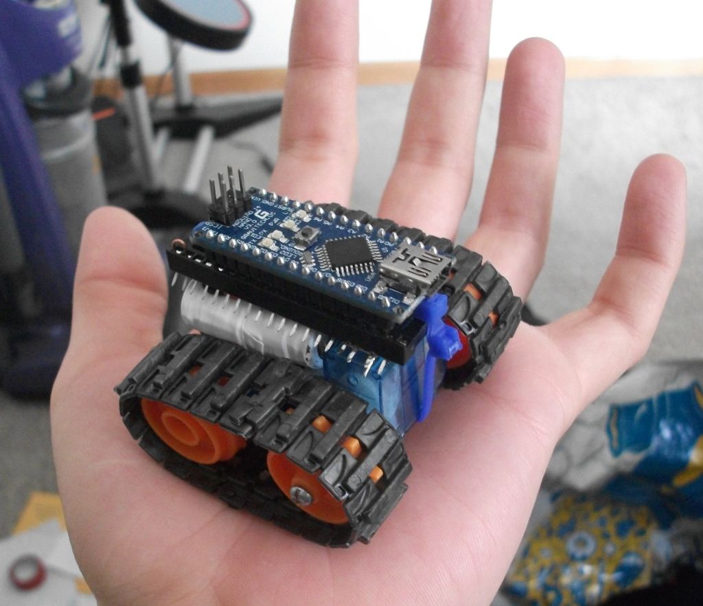 Arduino Nano based Microbot