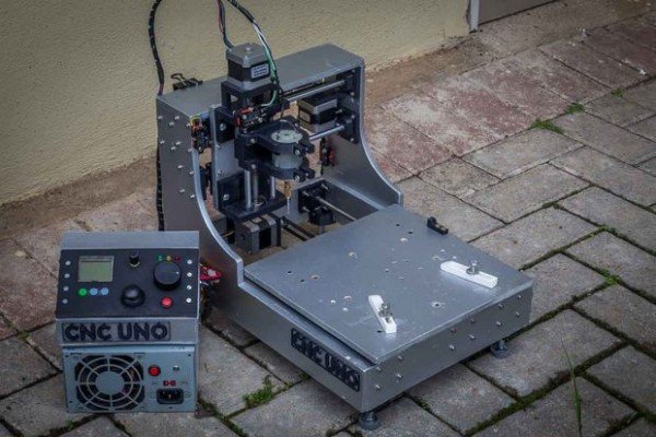 3D Printed Desktop CNC mill1