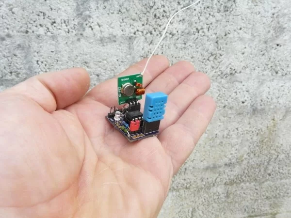 Mini weather station with Attiny85
