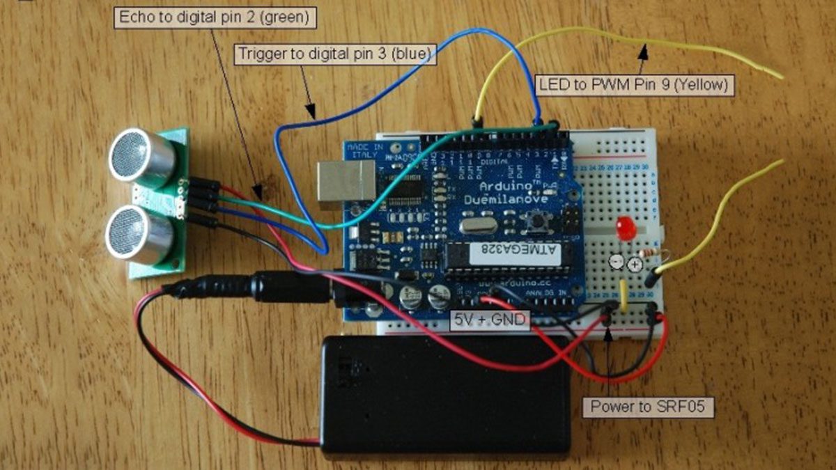 SRF05 Arduino Distance Sensor sketch