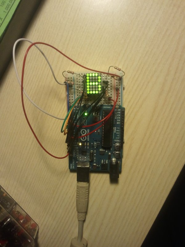 Drawing on a 7×5 LED matrix with Arduino in C