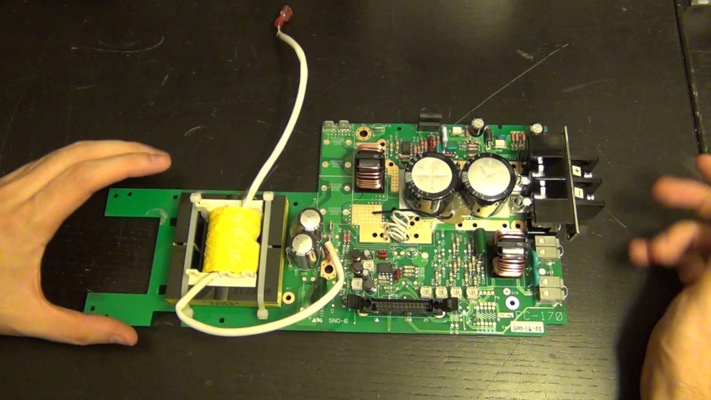 Teardown and Repair of an Agilent 33250A Function and Arbitrary Waveform Generator