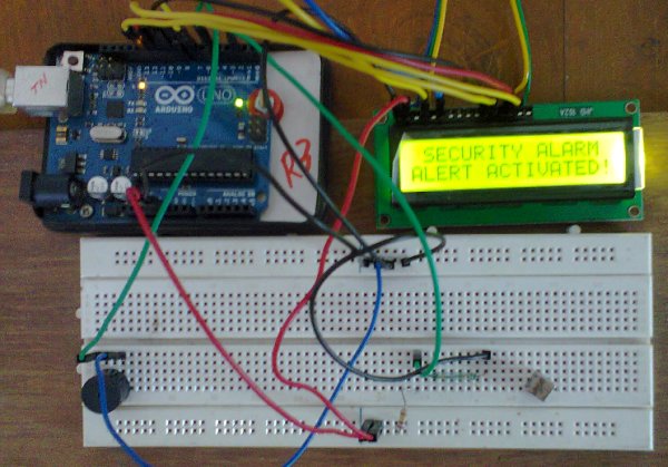 Arduino Security Alarm with Reed Switch