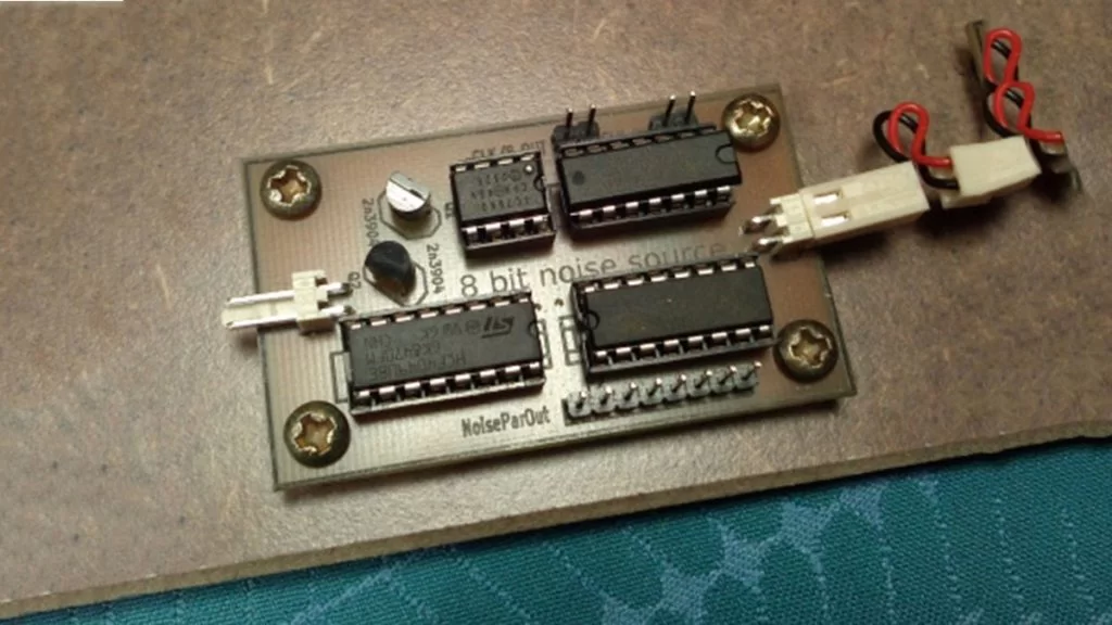 clocked 8 bit random pattern generator for CMOS synth
