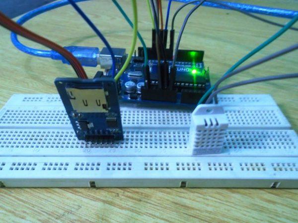 Temperature and Humidity Data Logger using Arduino