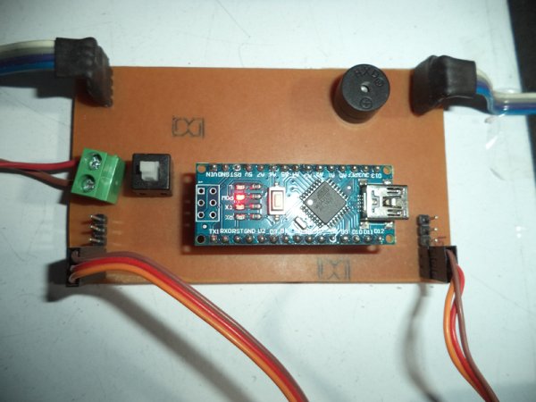 Automatic Railway Gate Control Using Arduino IR Sensor