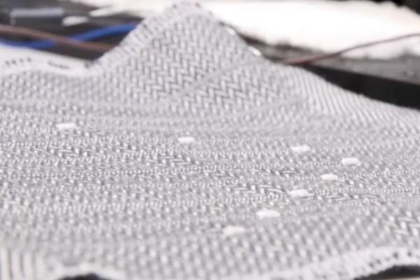 MINIATURE SOLAR CELLS EMBEDDED IN CLOTHES CAN CHARGE YOUR MOBILE