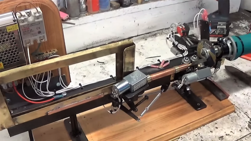 AUTOMATIC CUT-OFF SAW TAKES THE TEDIUM OUT OF A TWENTY-MINUTE JOB