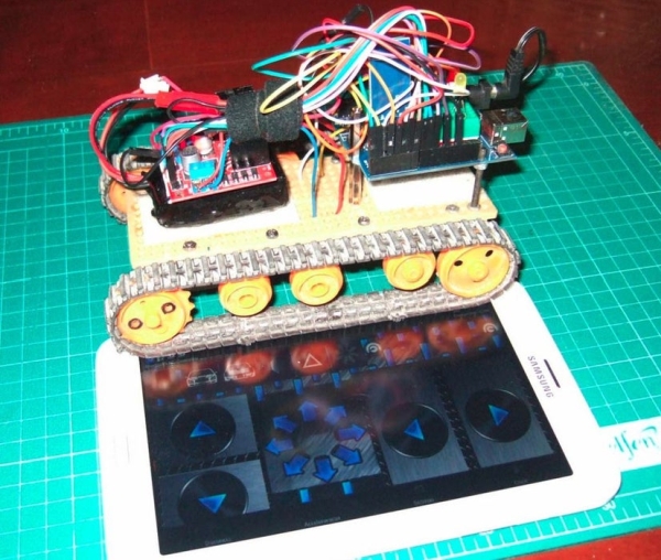 Tracked Robot Bluetooth Controlled by Arduino Via Android Application