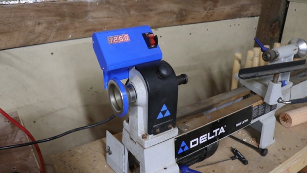 ADDING A DIGITAL READOUT TO A WOOD LATHE