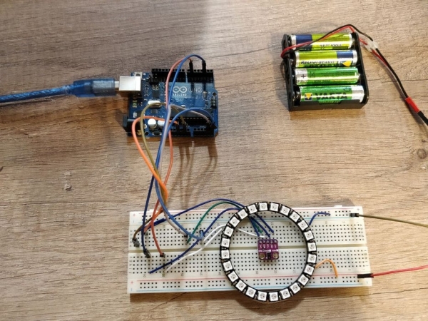 Controlling a Neopixel Led Ring With a Gesture Sensor