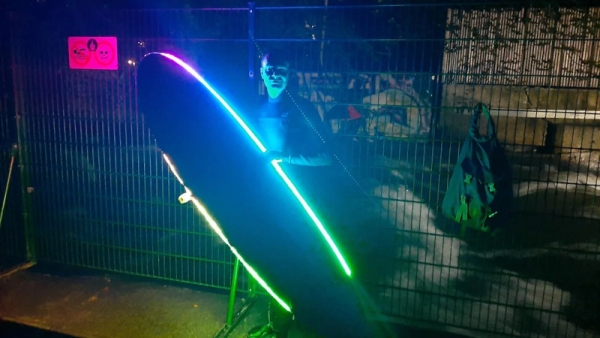 SURFBOARD LED STRIPS LIGHT UP THE WAVES