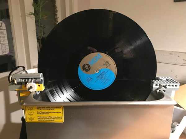 DIY-LEGO-RECORD-CLEANER-IS-REVOLUTIONARY