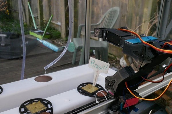 Autonomous Basil Farm With Robot Arm
