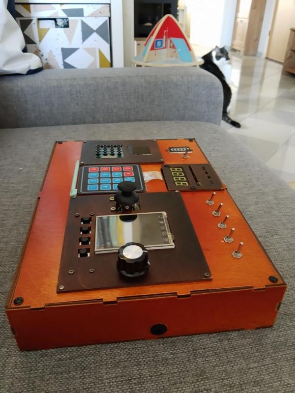 Kids Control Panel With Arduinos