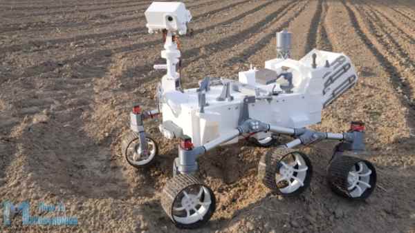 3D-PRINTED-SCALE-MODEL-OF-PERSEVERANCE-ROVER-SEEMS-AS-COMPLICATED-AS-THE-REAL-ONE