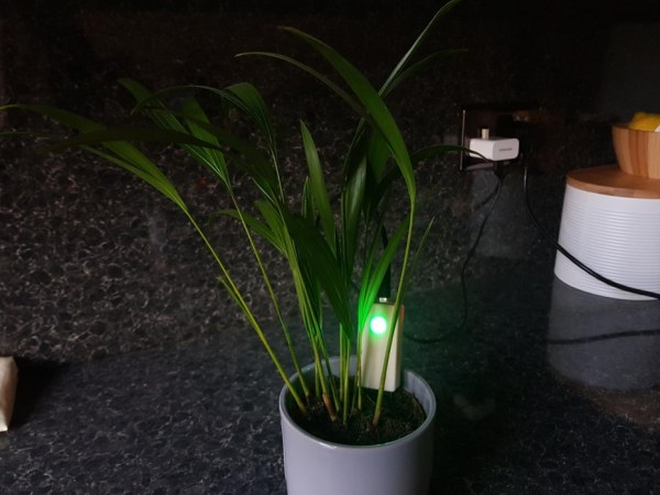 Simple-Arduino-Pot-Plant-Soil-Moisture-Sensor