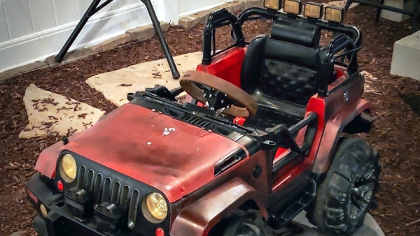 A-TOY-JEEP-FOR-AFTER-THE-APOCALYPSE