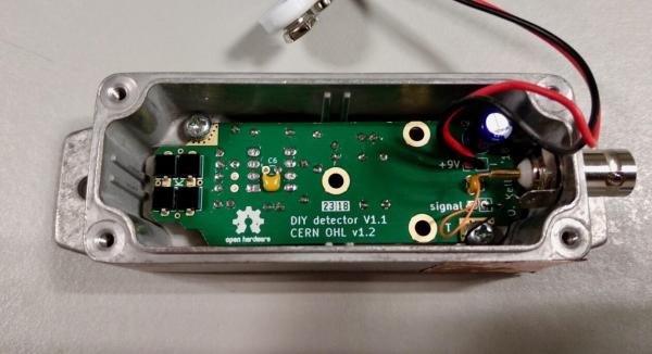 DIY SILICON PHOTODIODE PARTICLE DETECTOR DIRECTLY FROM CERN