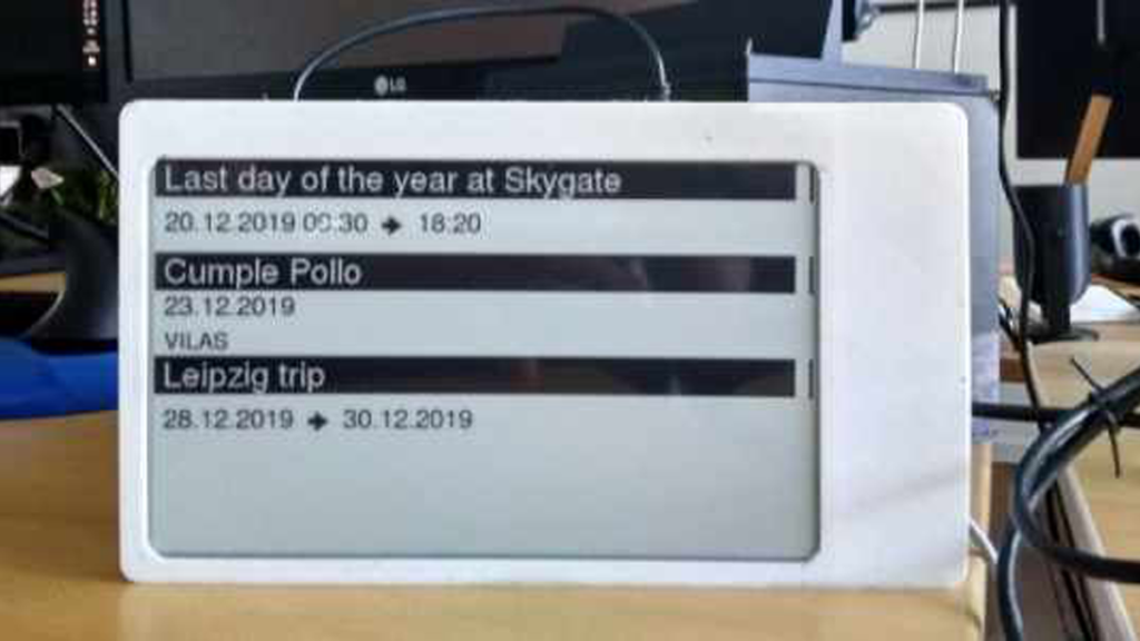 E INK CALENDAR PAVES A PATH FOR ALL
