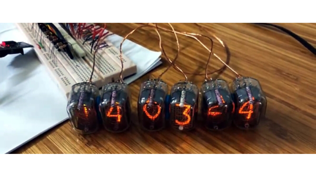 NIXIE CLOCK CLAIMS TO BE SIMPLEST DESIGN