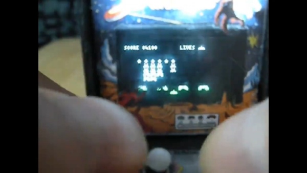 ARDUINO-AND-AN-OLED-MAKE-THIS-SPACE-INVADERS-CABINET-TINY