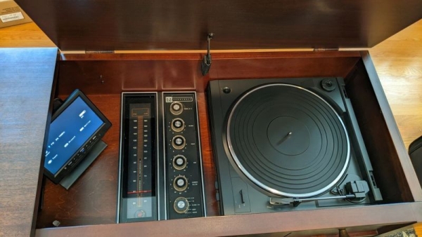 1960S STEREO CONSOLE GETS AN UPGRADE