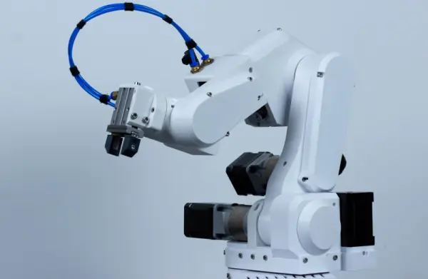 HACKADAY PRIZE 2023 PAROL6 – A GPL DESKTOP ROBOTIC ARM